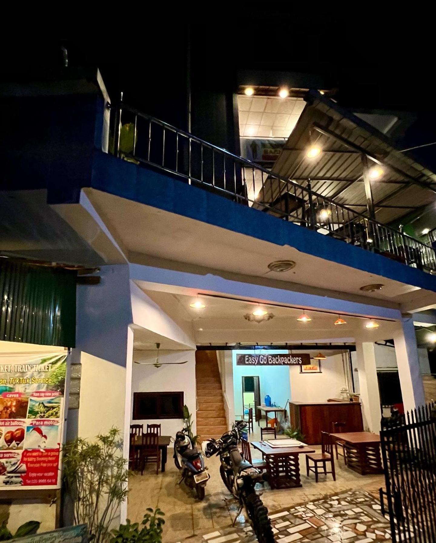 Easy Go Backpacker Hostel Ванг-В'єнг Екстер'єр фото