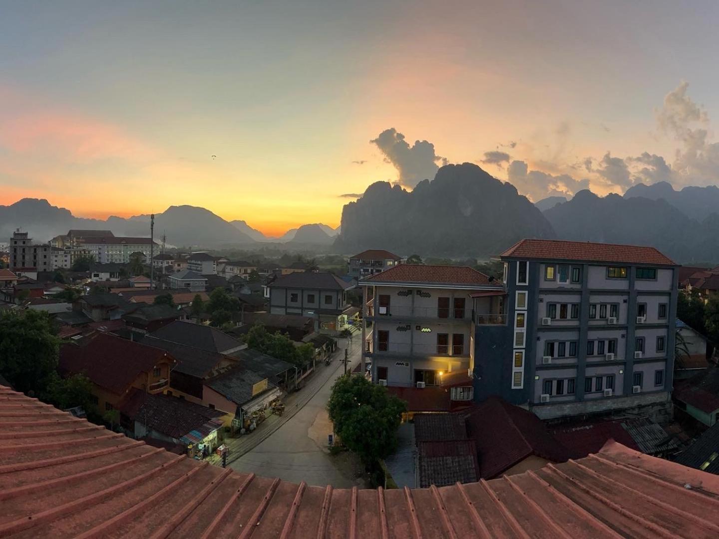 Easy Go Backpacker Hostel Ванг-В'єнг Екстер'єр фото