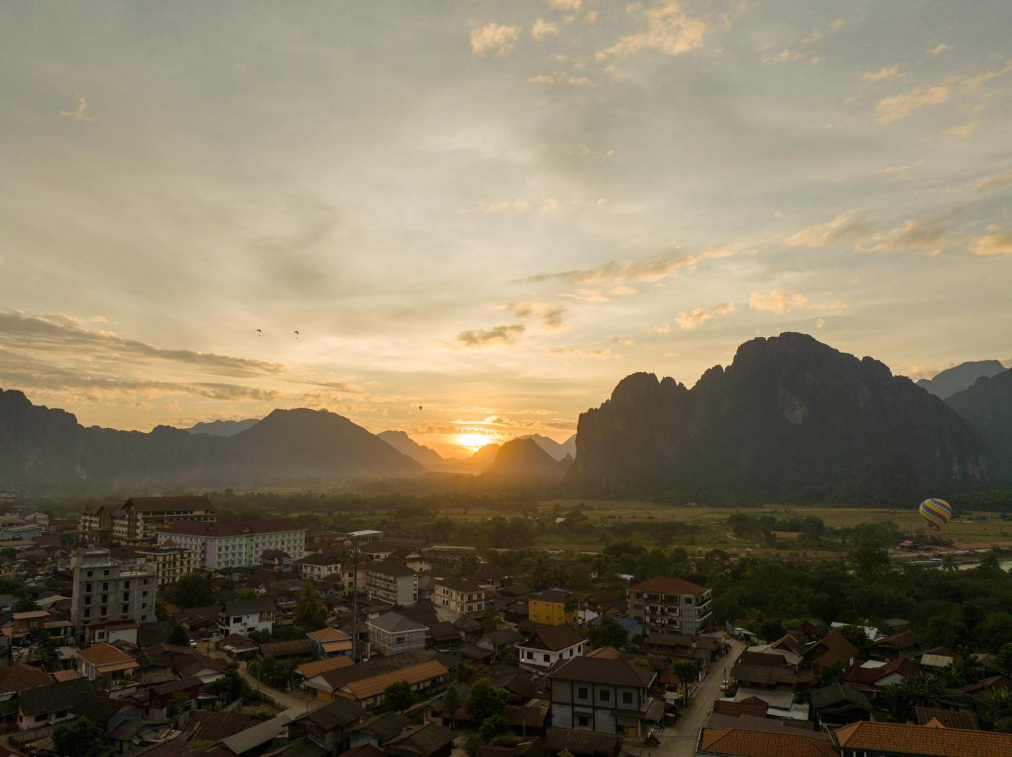 Easy Go Backpacker Hostel Ванг-В'єнг Екстер'єр фото