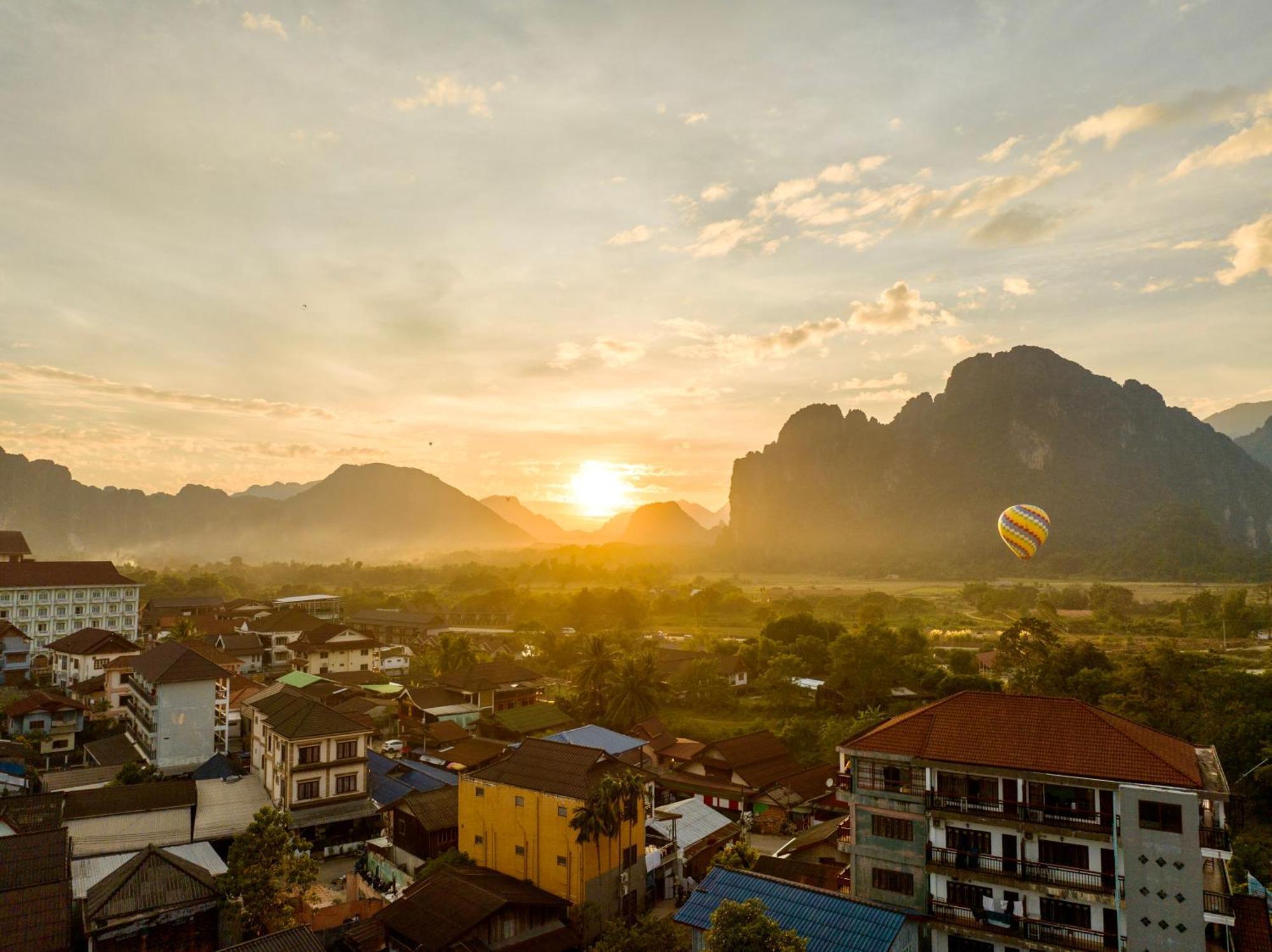 Easy Go Backpacker Hostel Ванг-В'єнг Екстер'єр фото