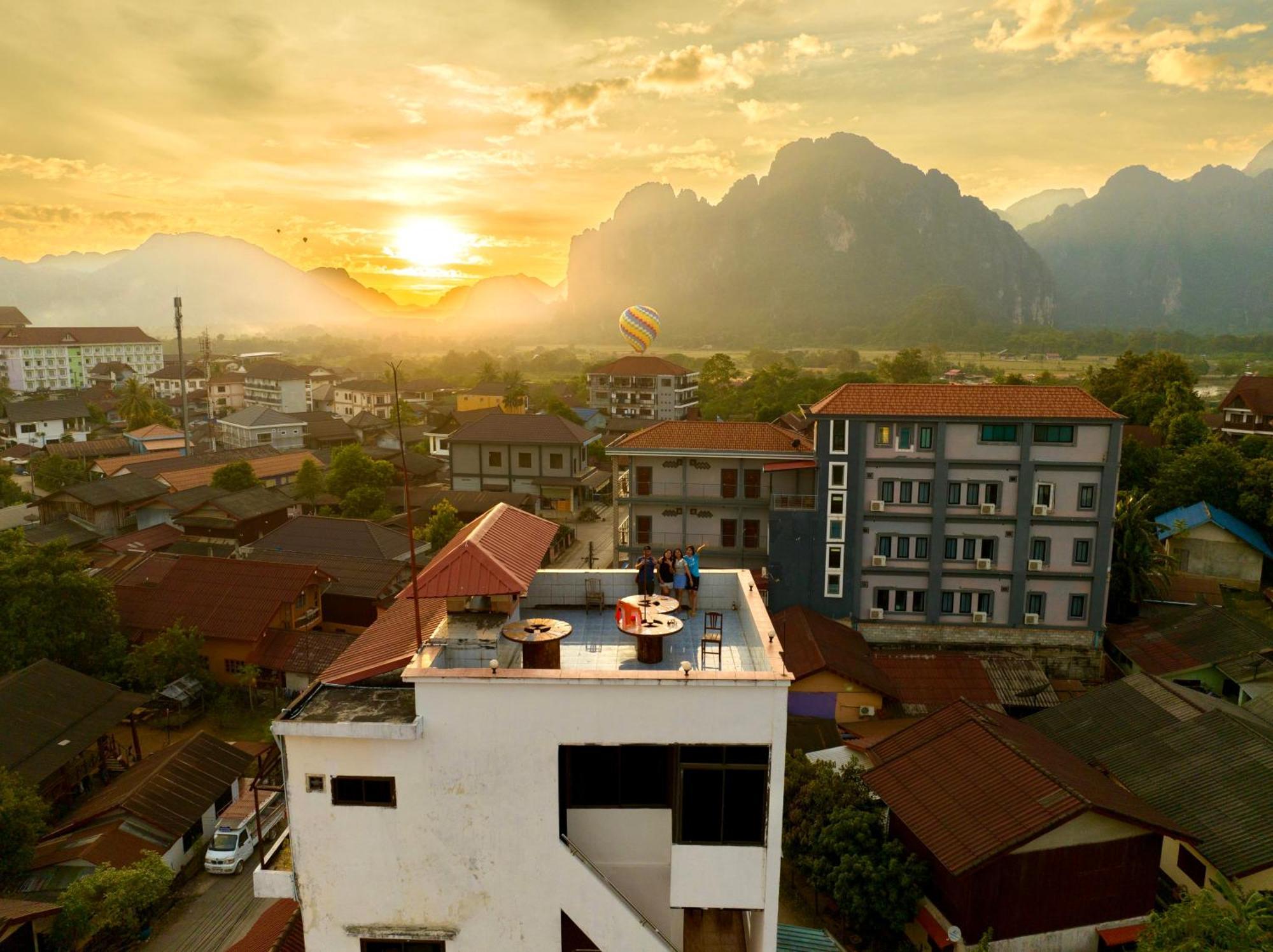 Easy Go Backpacker Hostel Ванг-В'єнг Екстер'єр фото