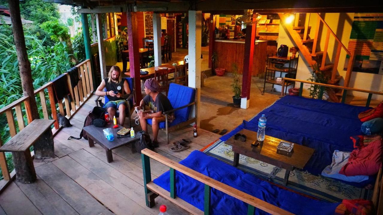Easy Go Backpacker Hostel Ванг-В'єнг Екстер'єр фото